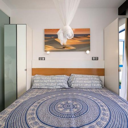 Apartamentos Playa Feliz بلايا ديل إنغلز المظهر الخارجي الصورة