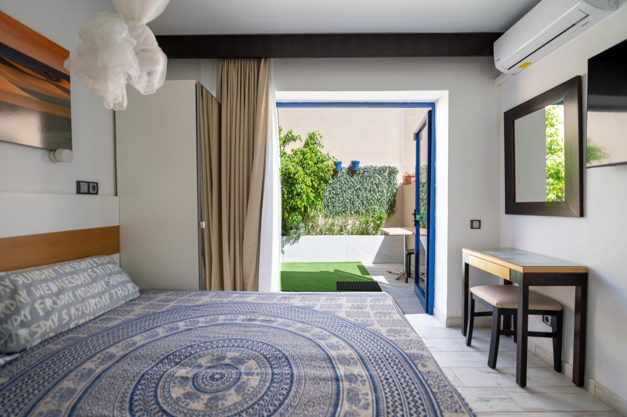 Apartamentos Playa Feliz بلايا ديل إنغلز المظهر الخارجي الصورة